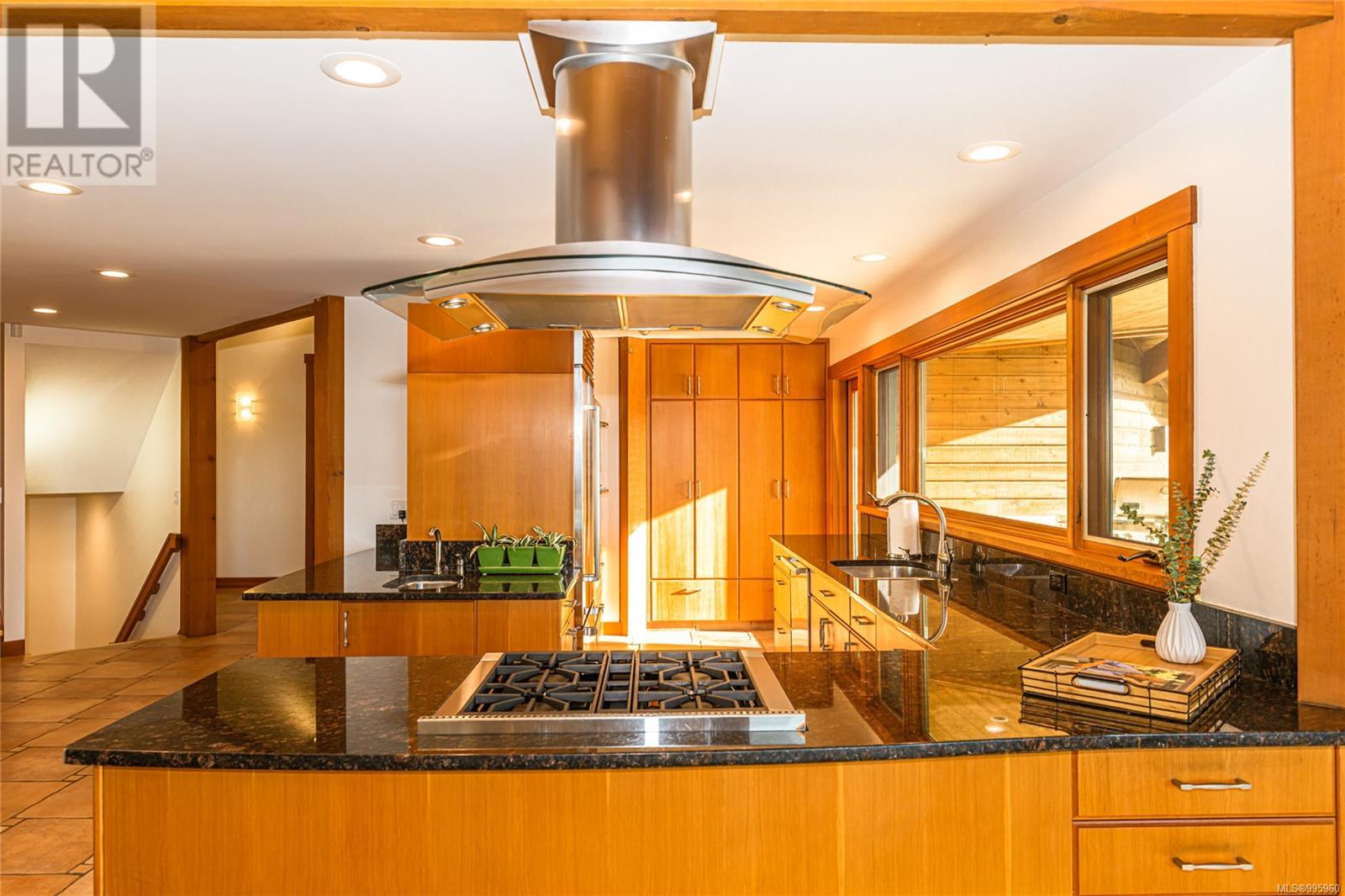224 Pringle Farm Rd, Salt Spring