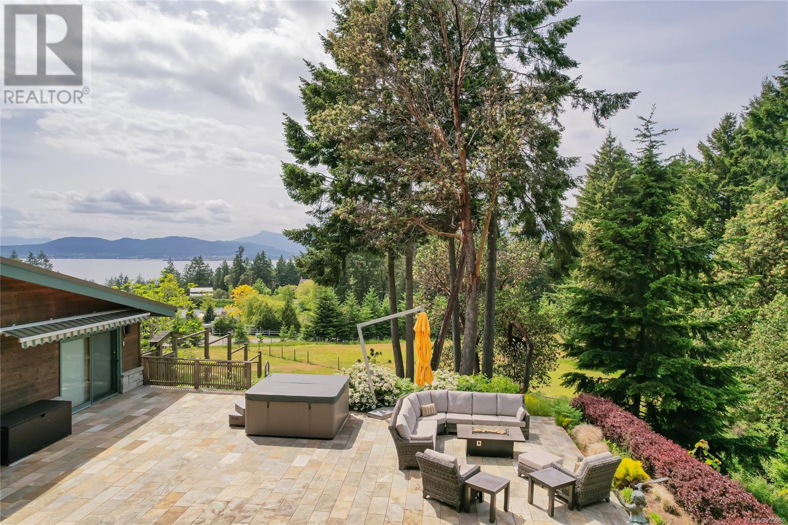 224 Pringle Farm Rd, Salt Spring