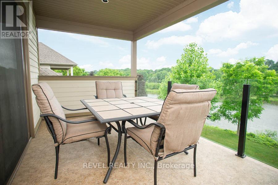 Photo 10 of 6 158 Willow Street, Brant ON