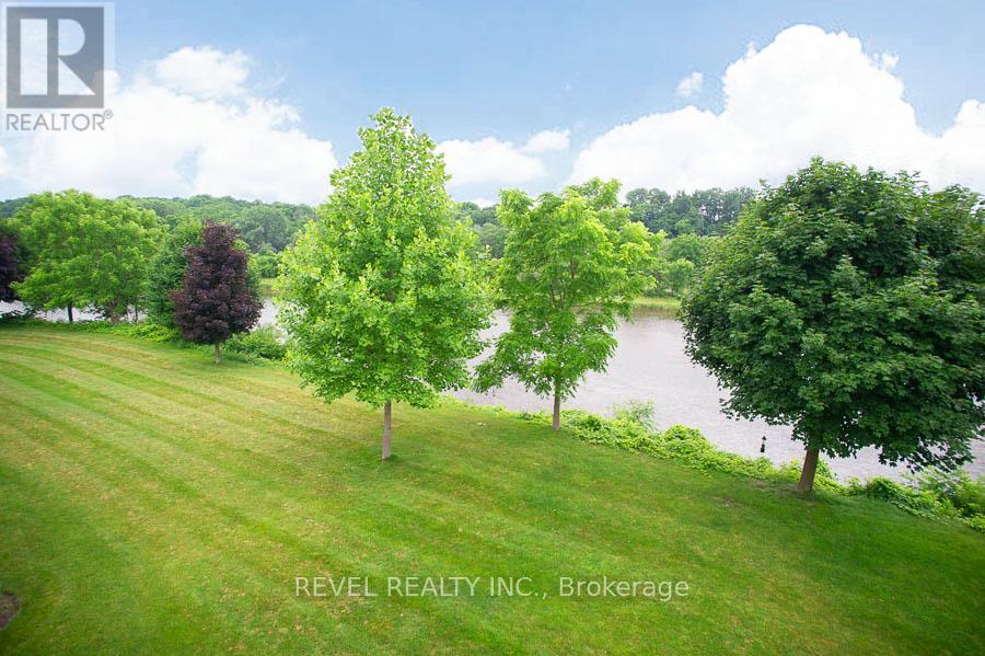 Photo 19 of 6 158 Willow Street, Brant ON