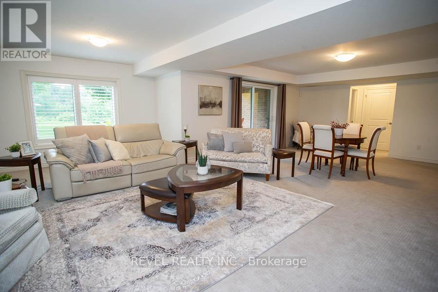 Photo 41 of 6 158 Willow Street, Brant ON