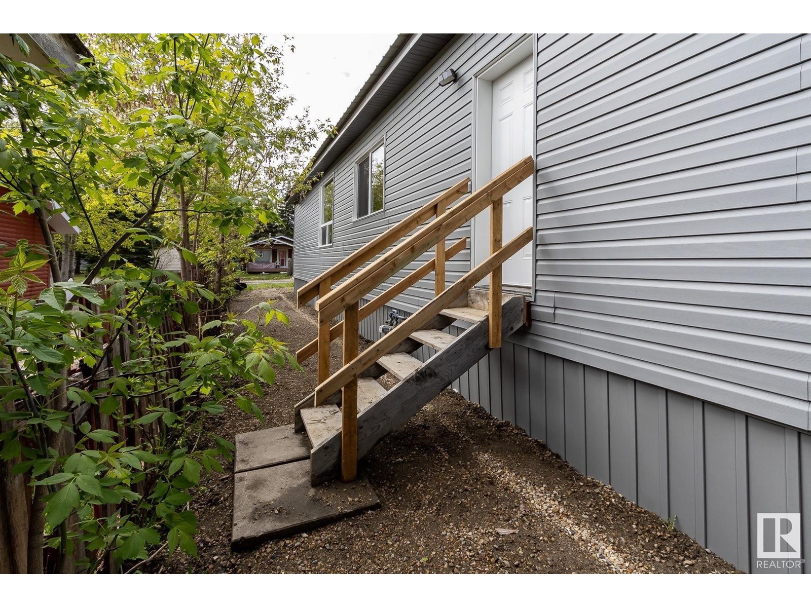 Photo 25 of 305 3 St, Rural Lac Ste Anne County AB