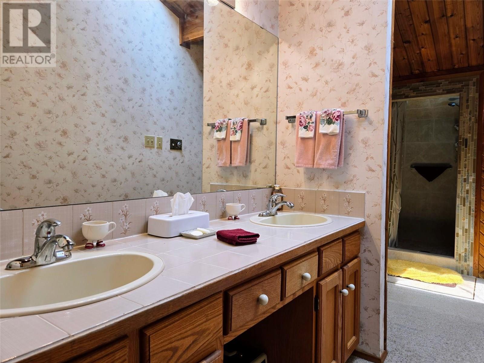 782 Lakeview Road, Invermere