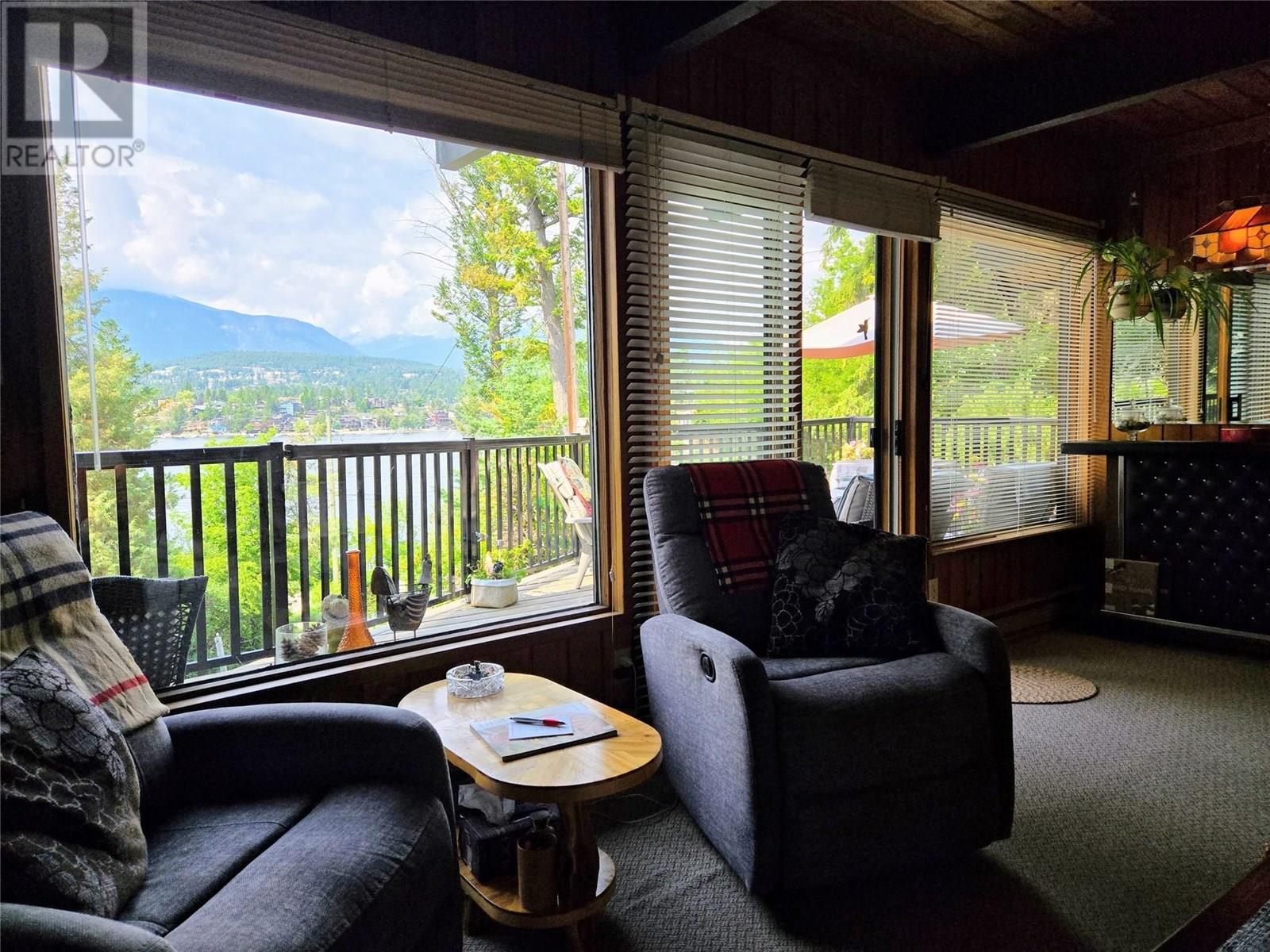 782 Lakeview Road, Invermere