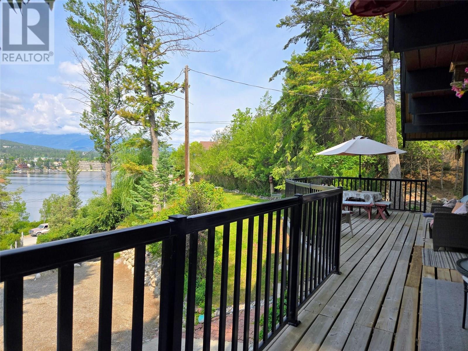 782 Lakeview Road, Invermere