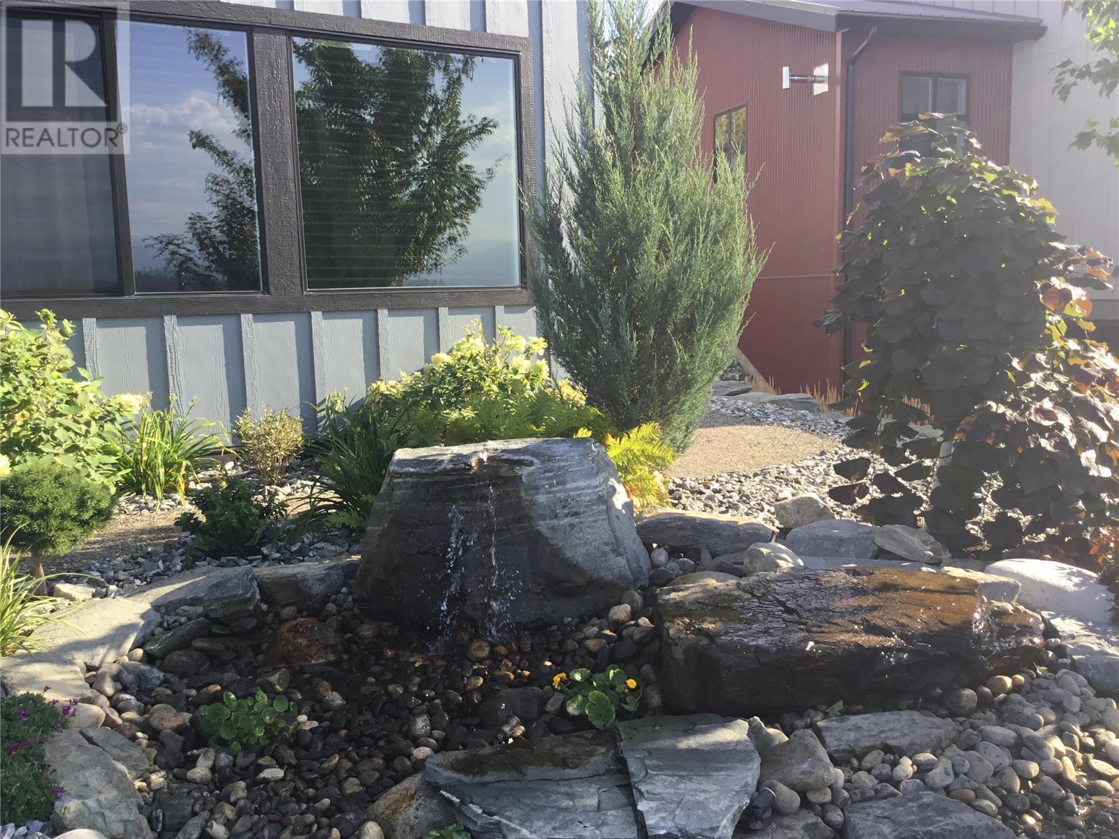  257 Ashcroft Court, Vernon