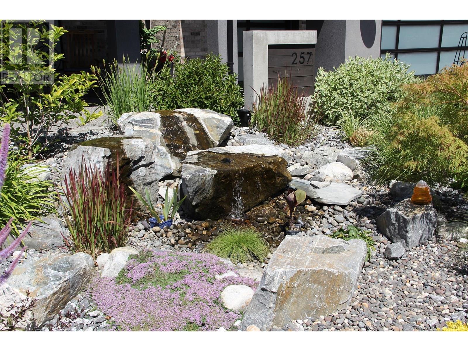  257 Ashcroft Court, Vernon