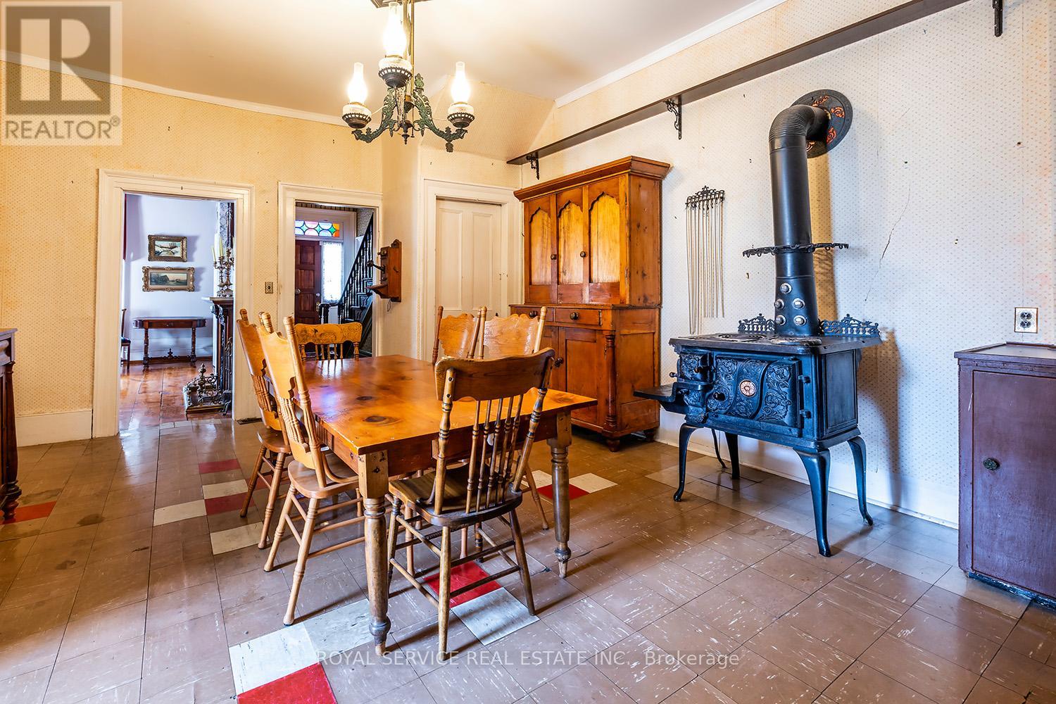 Photo 16 of 129 North Street, Clarington ON