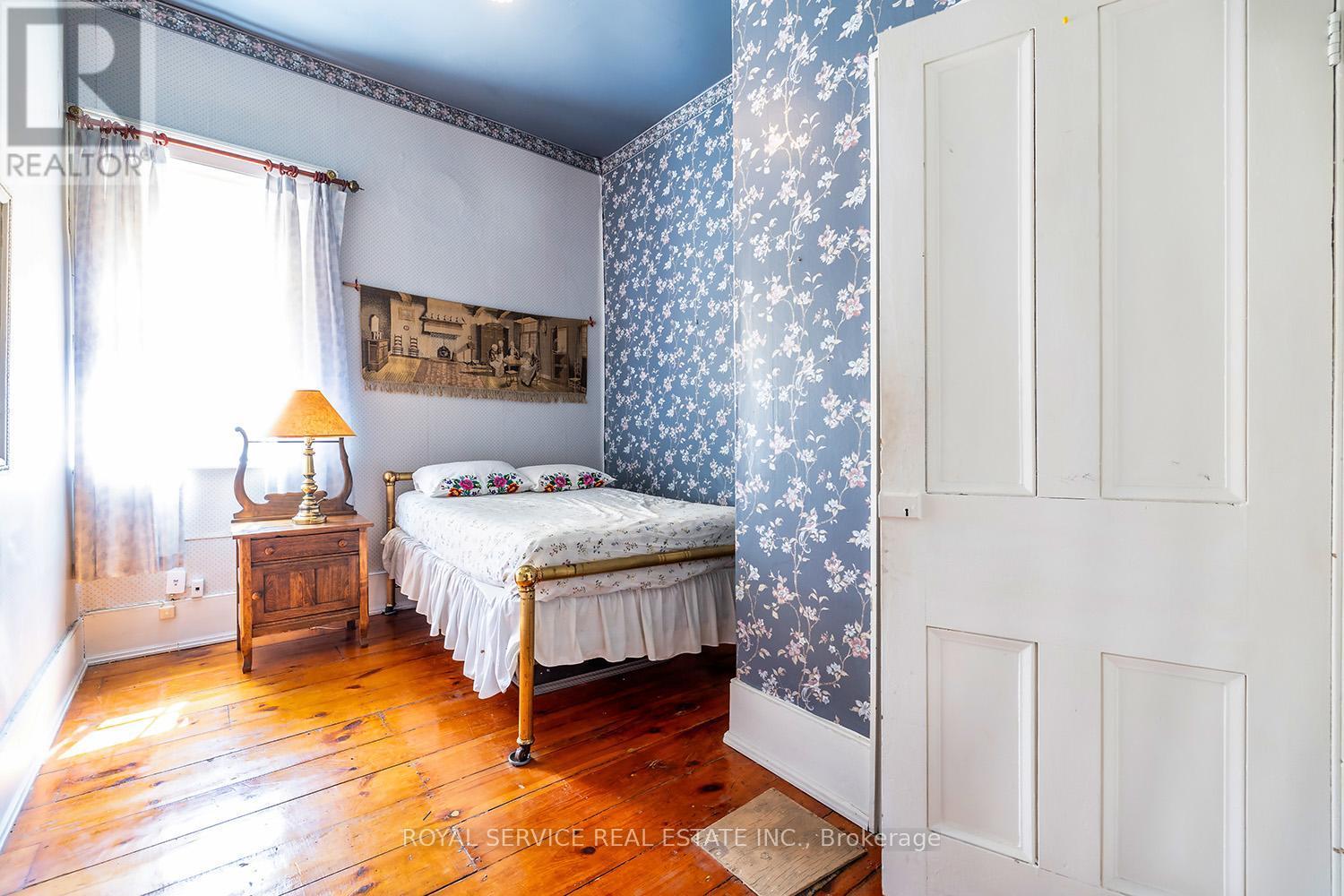 Photo 33 of 129 North Street, Clarington ON