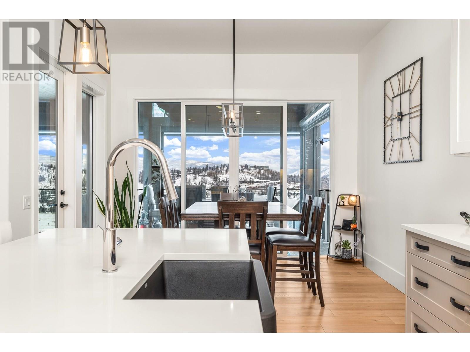  253 Ashcroft Court, Vernon