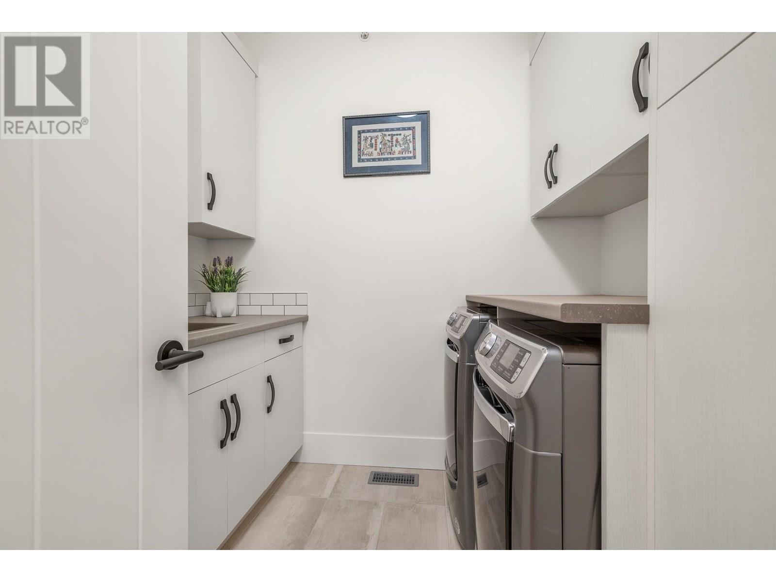  253 Ashcroft Court, Vernon