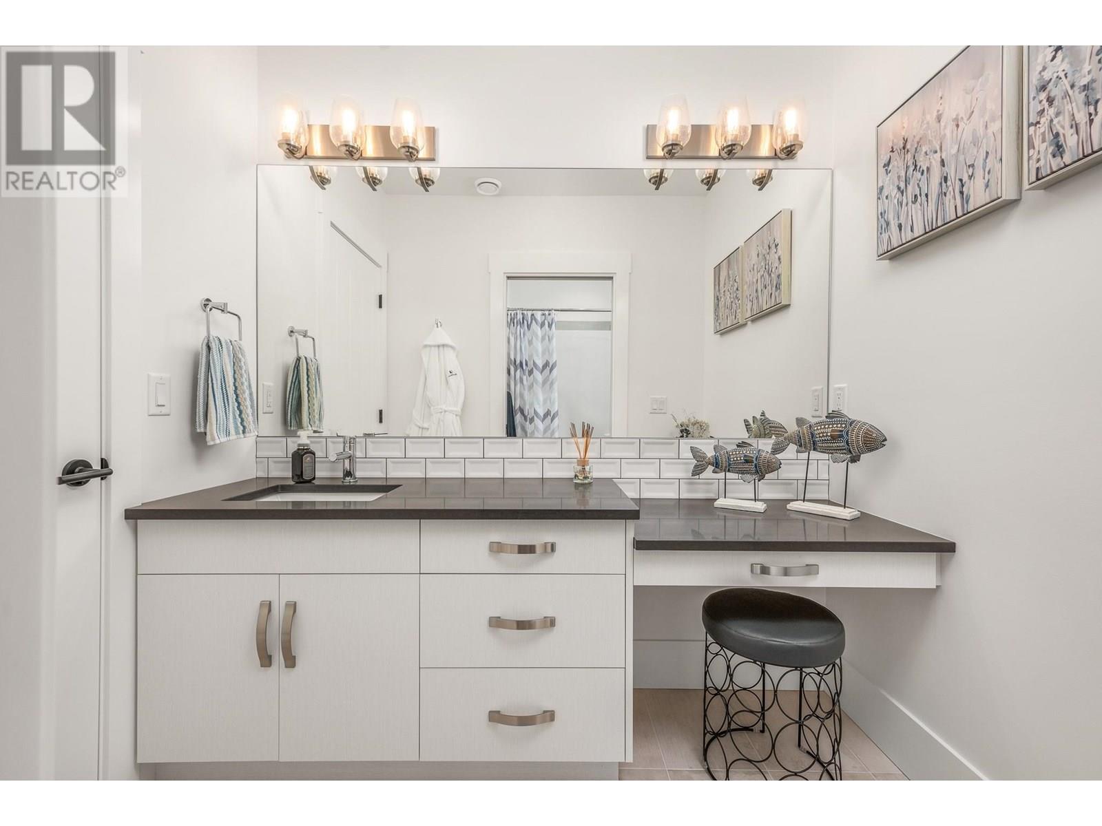  253 Ashcroft Court, Vernon