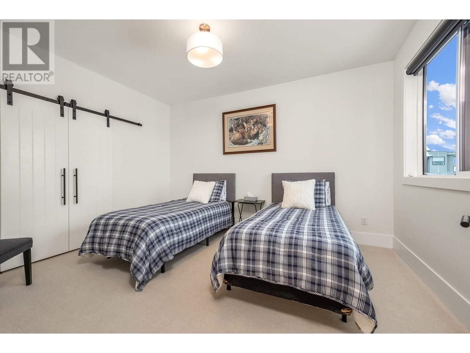  253 Ashcroft Court, Vernon