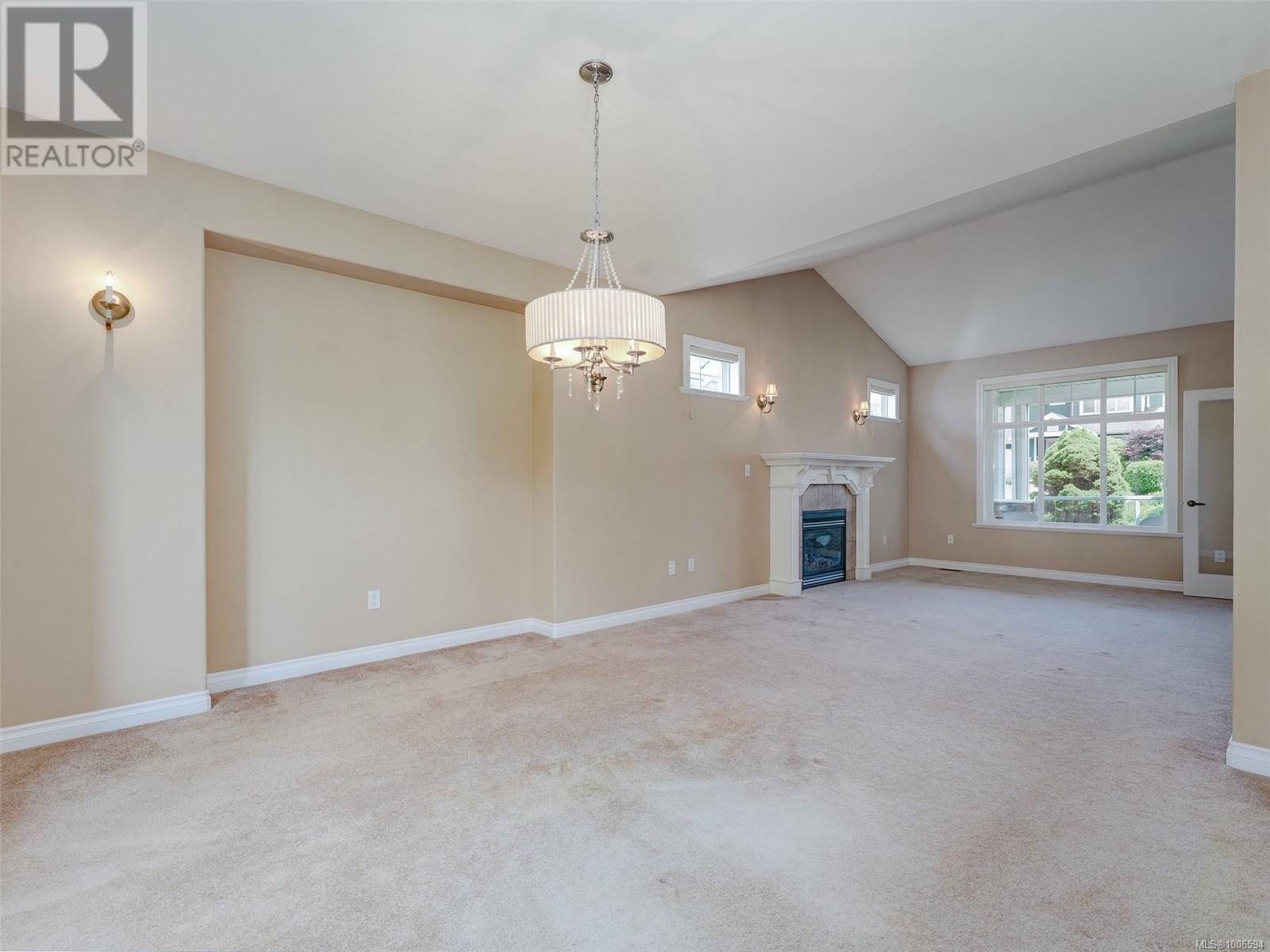 Photo 30 of 1713 Mamich Cir, Saanich BC