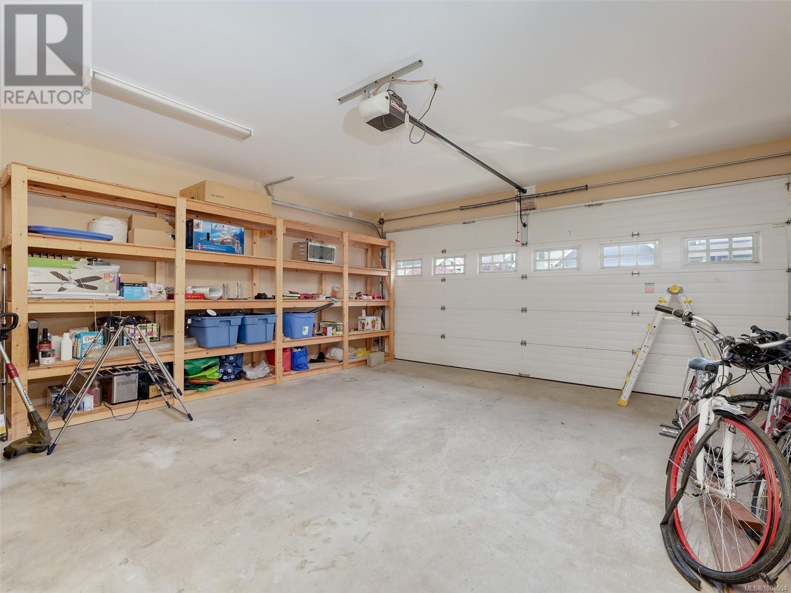 Photo 29 of 1713 Mamich Cir, Saanich BC