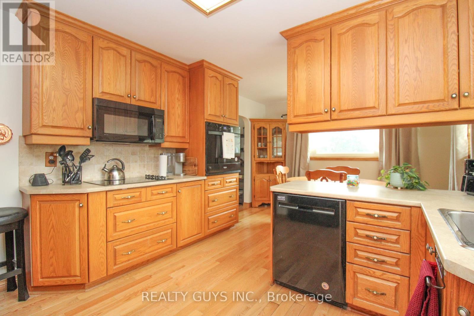 Photo 25 of 1066 Glebemount Crescent, Peterborough North ON