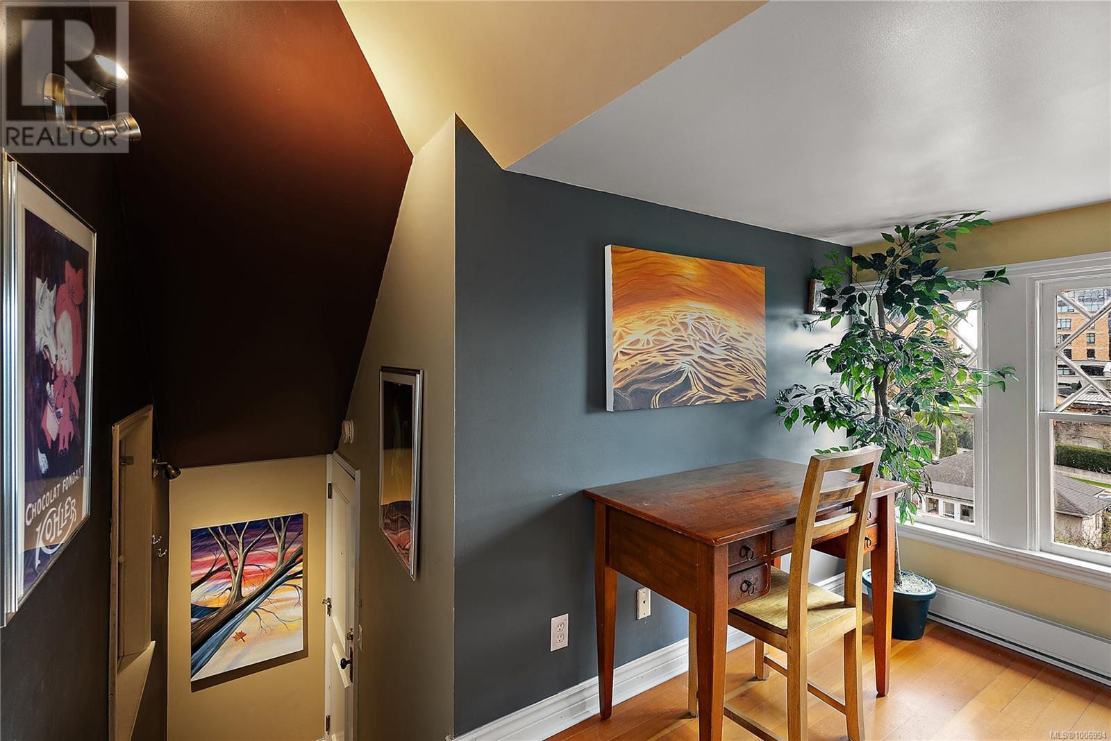 6 851 Wollaston St, Esquimalt