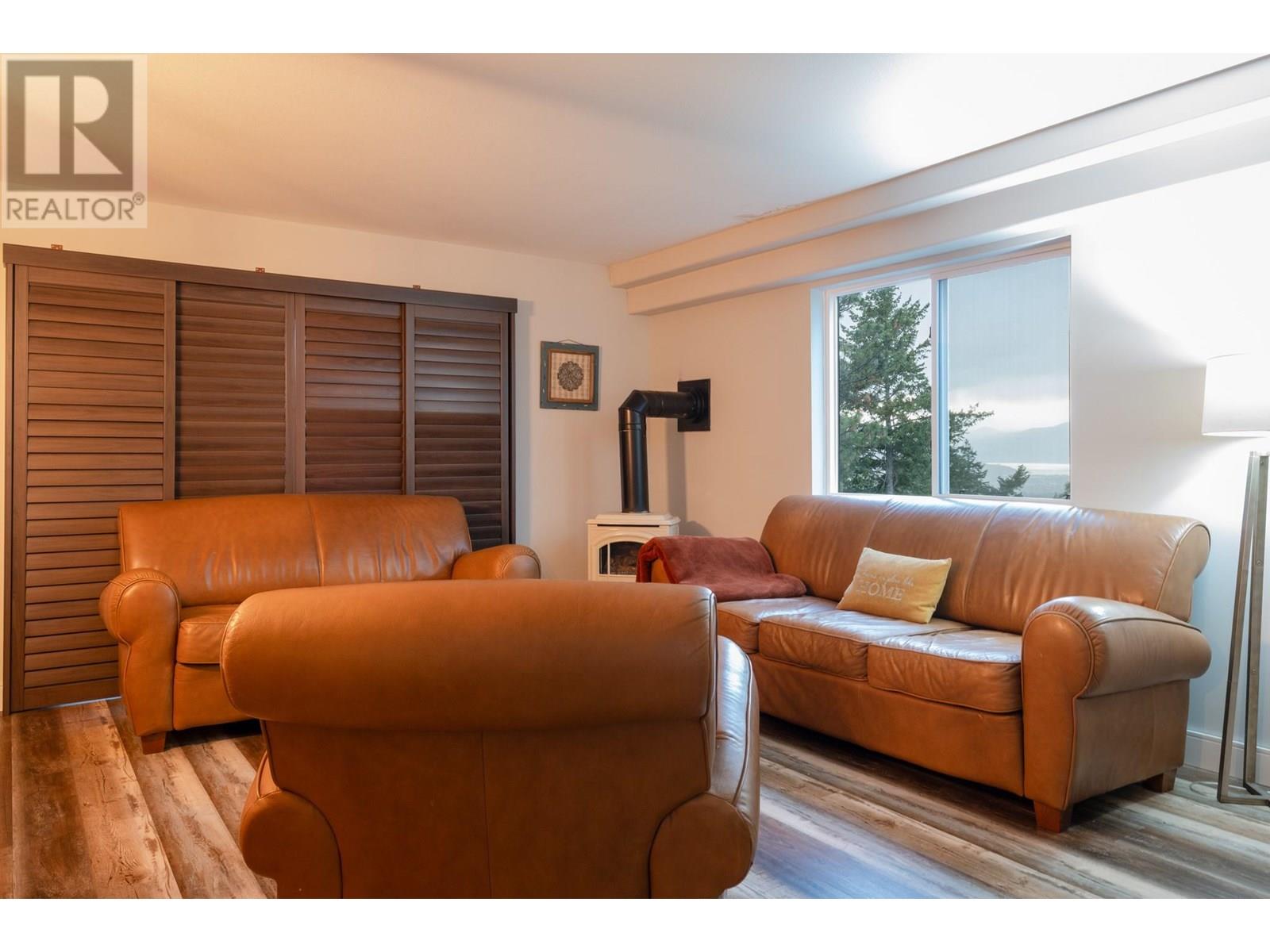 5700 Ranch Road, Vernon
