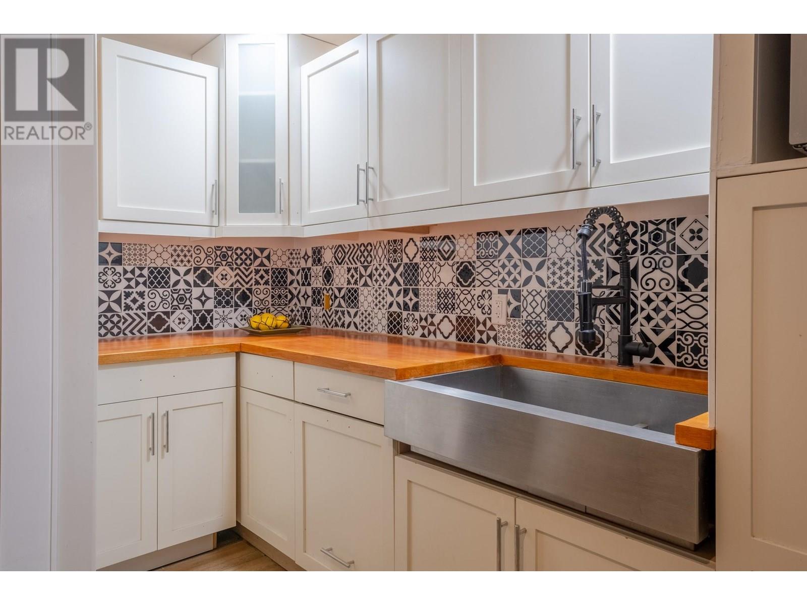 5700 Ranch Road, Vernon