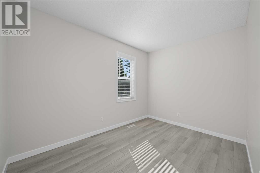 Single Family House for Sale in  Bridlewood Lane SW Bridlewood Calgary 