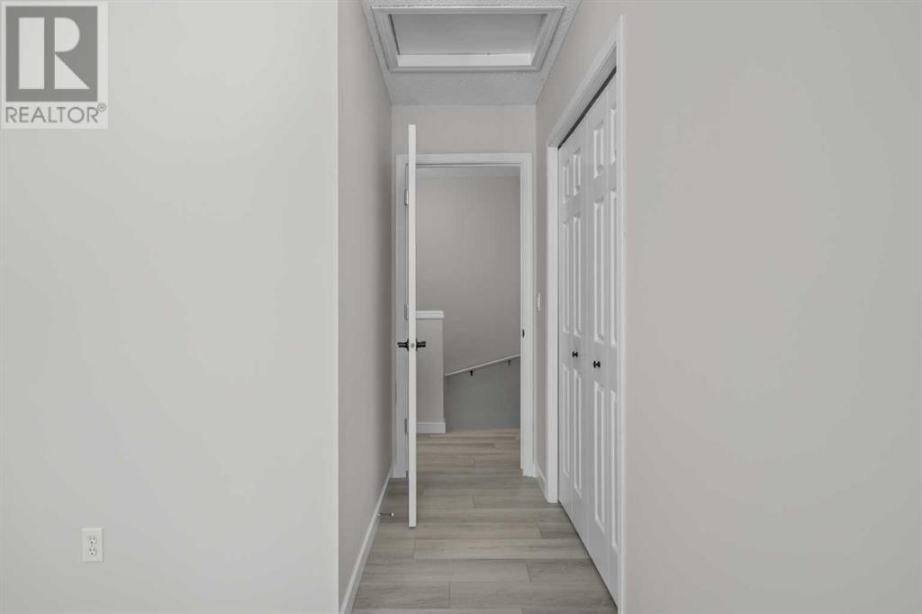 Single Family House for Sale in  Bridlewood Lane SW Bridlewood Calgary 