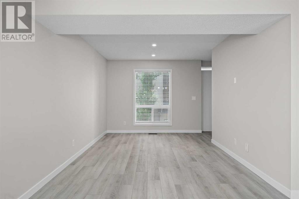 Single Family House for Sale in  Bridlewood Lane SW Bridlewood Calgary 