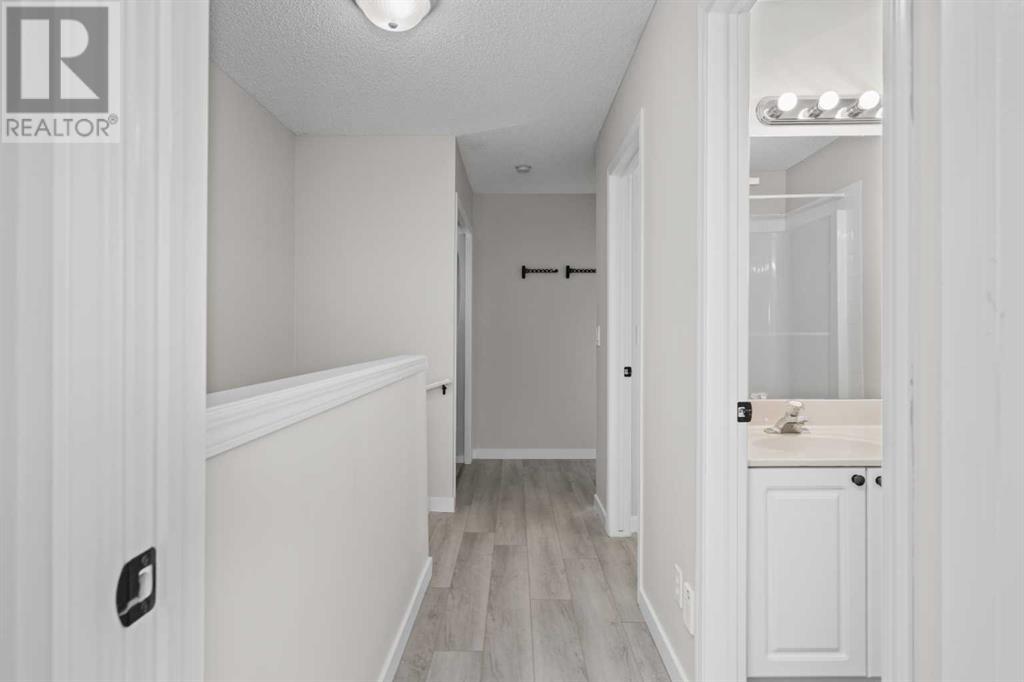 Single Family House for Sale in  Bridlewood Lane SW Bridlewood Calgary 