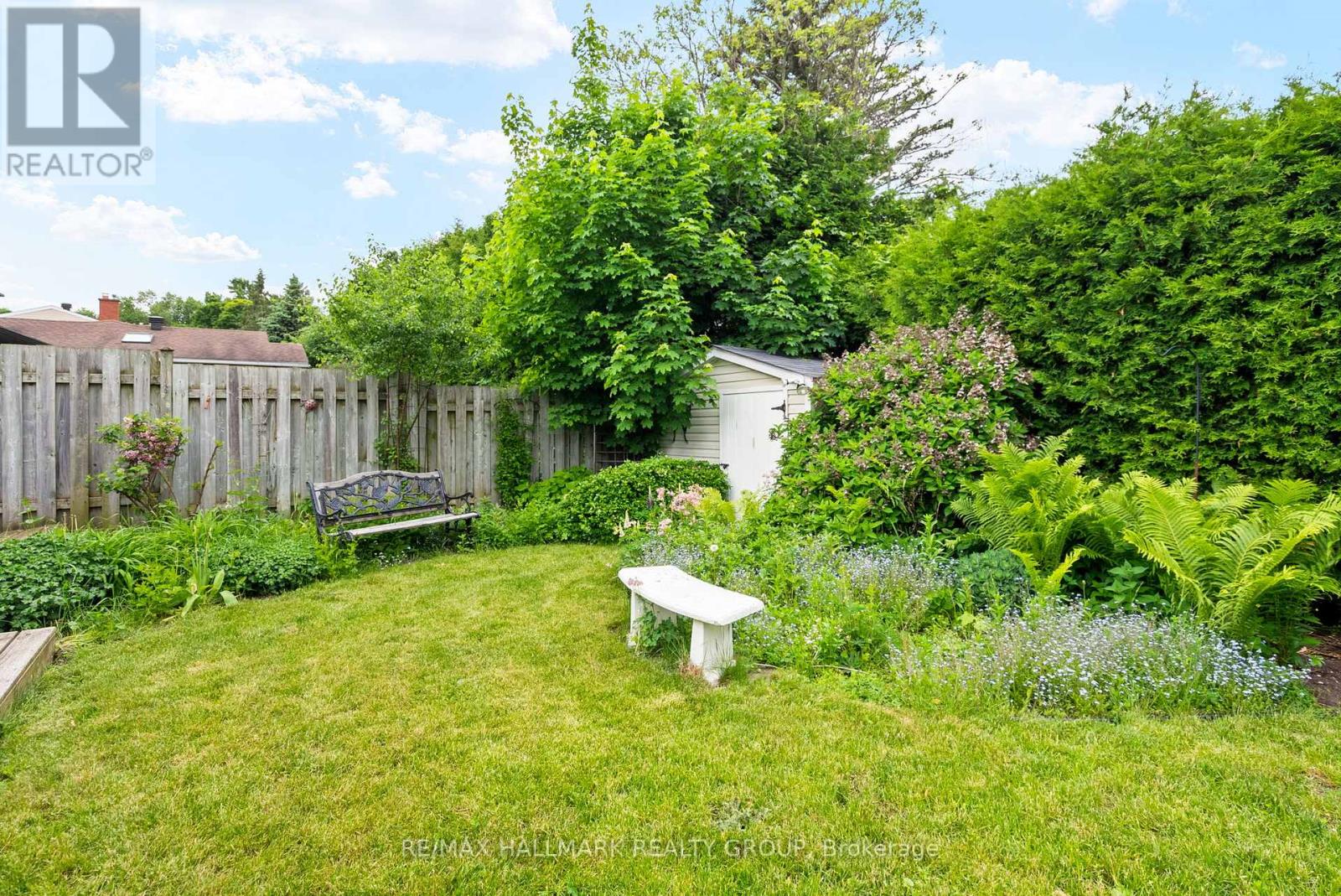 Photo 30 of 2143 Hubbard Crescent, Ottawa ON