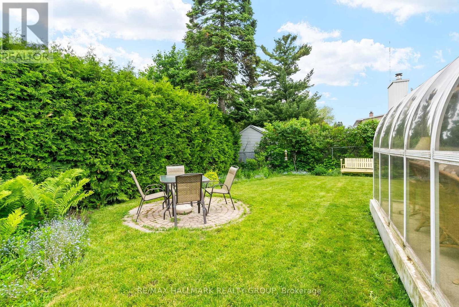 Photo 17 of 2143 Hubbard Crescent, Ottawa ON