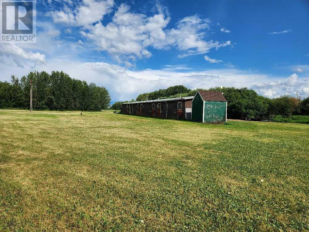 Photo 4 of 1 8 1504 Railway Avenue, Rural Big Lakes County AB