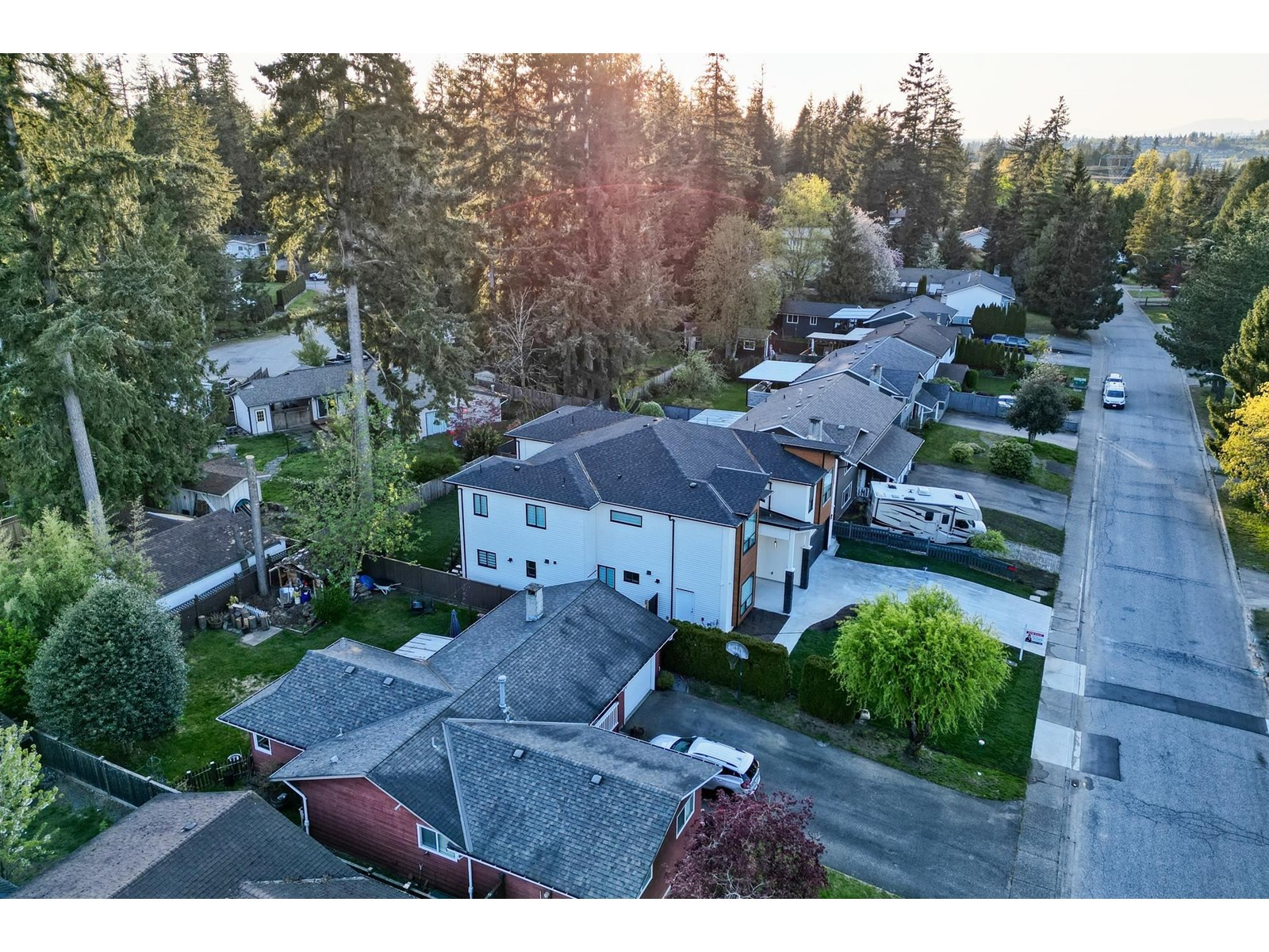 Photo 33 of 20070 46 A Avenue, Langley BC