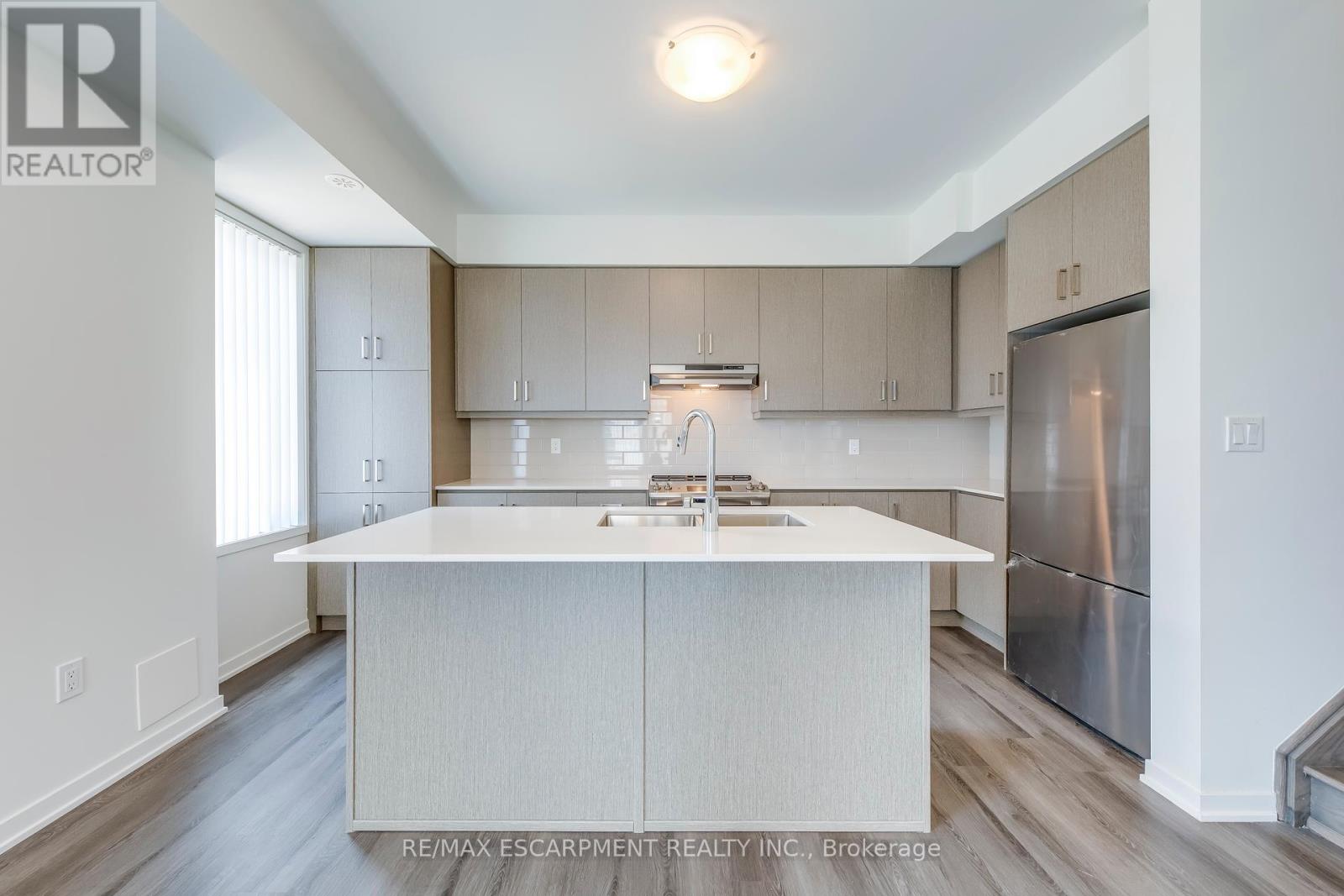 Photo 28 of 149 31 Almond Blossom Mews, Vaughan ON