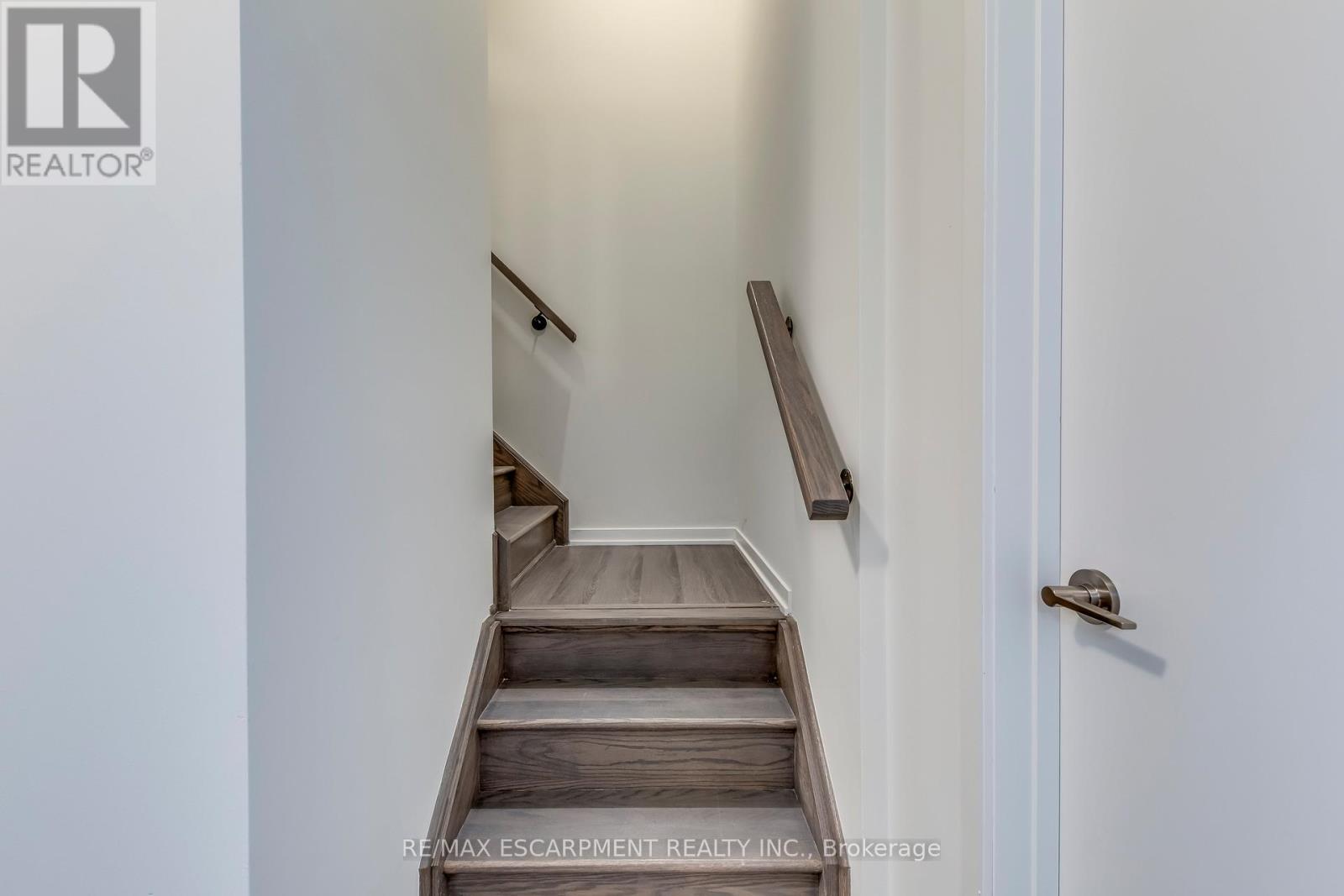 Photo 26 of 149 31 Almond Blossom Mews, Vaughan ON