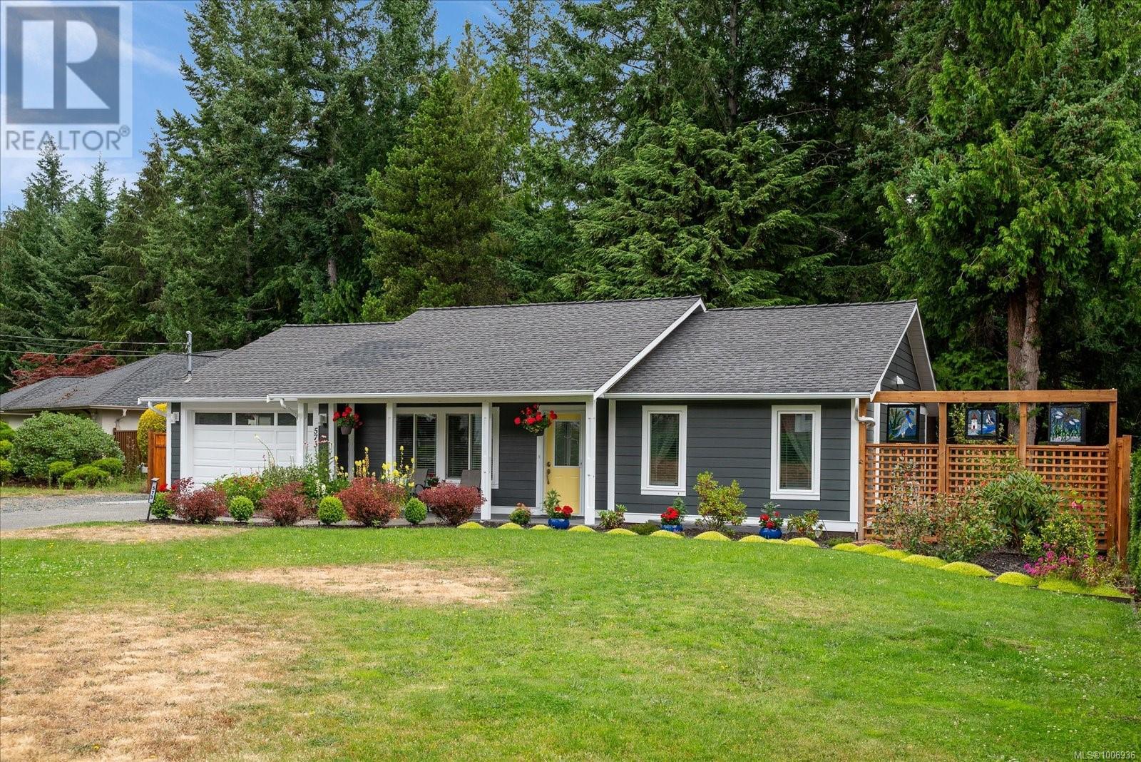 Photo 19 of 573 Tyee Cres, Qualicum Beach BC