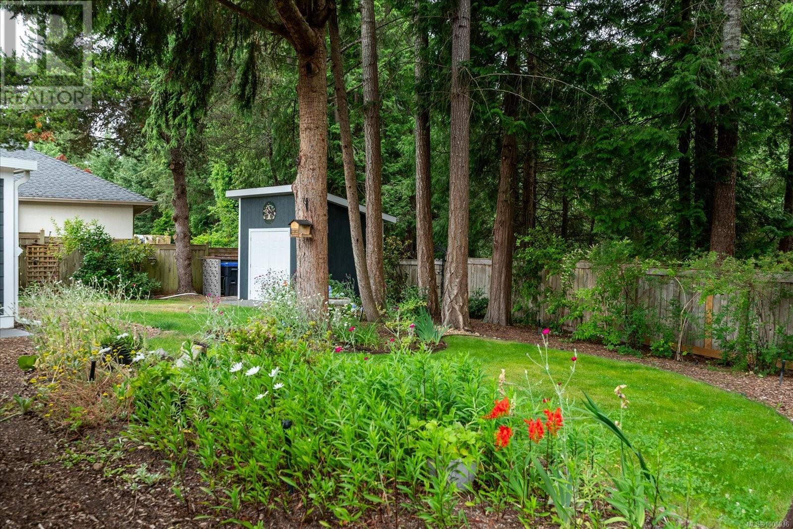 Photo 22 of 573 Tyee Cres, Qualicum Beach BC