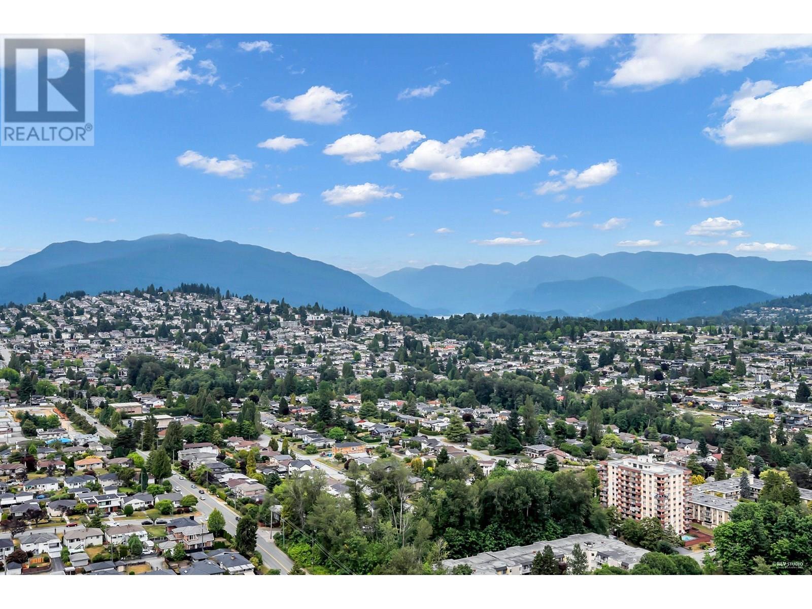 Photo 1 of 4504 4880 Lougheed Highway, Burnaby BC