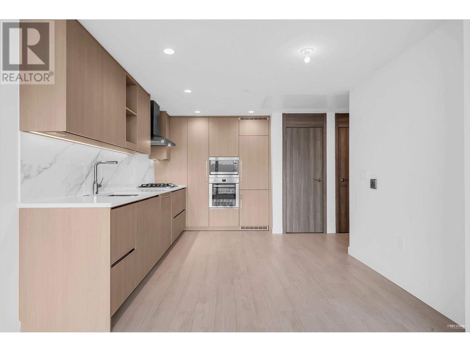 Photo 16 of 4504 4880 Lougheed Highway, Burnaby BC