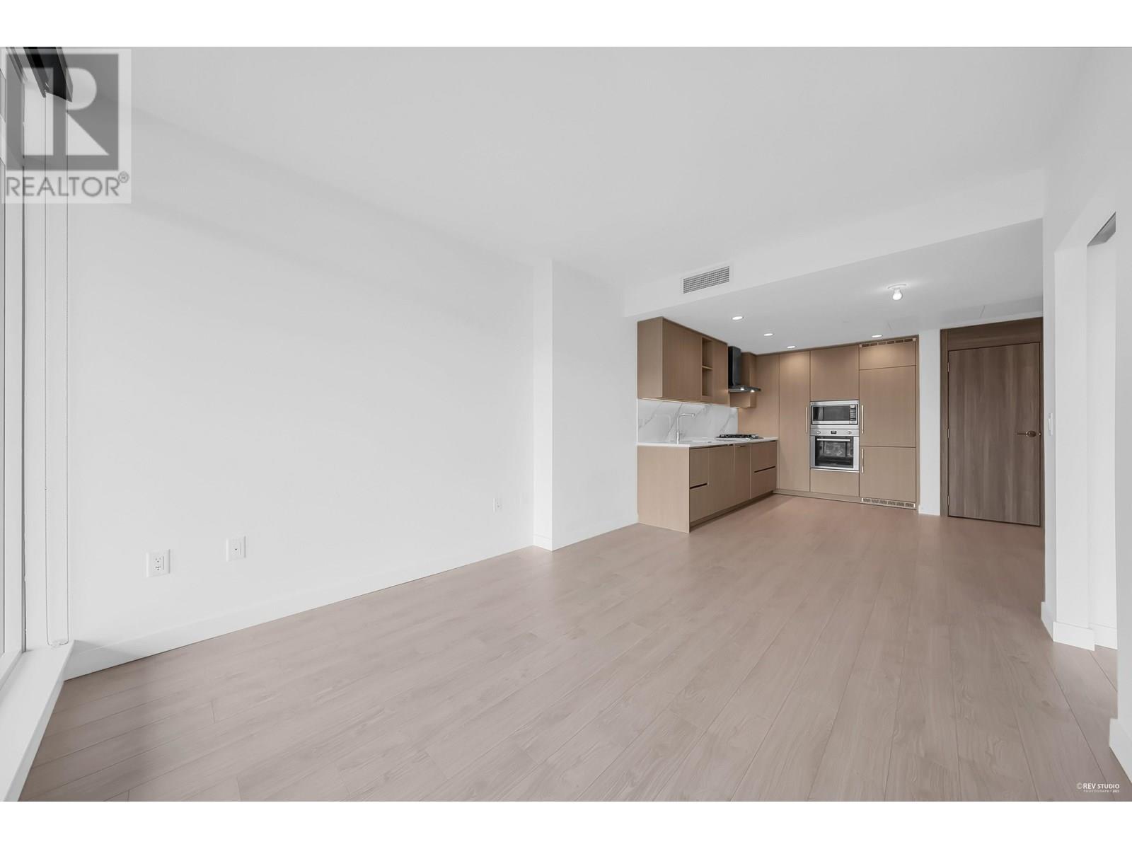 Photo 21 of 4504 4880 Lougheed Highway, Burnaby BC