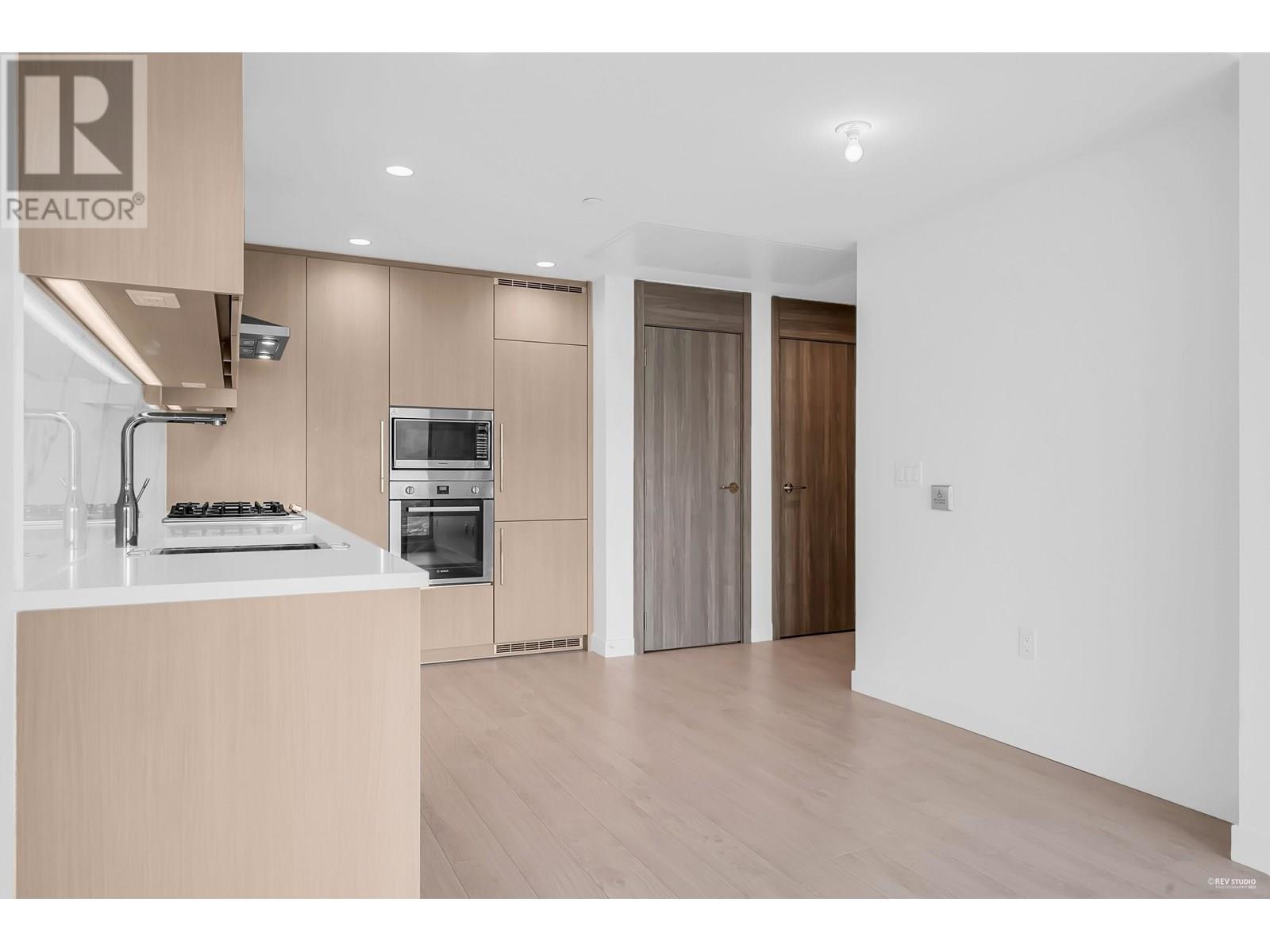 Photo 17 of 4504 4880 Lougheed Highway, Burnaby BC