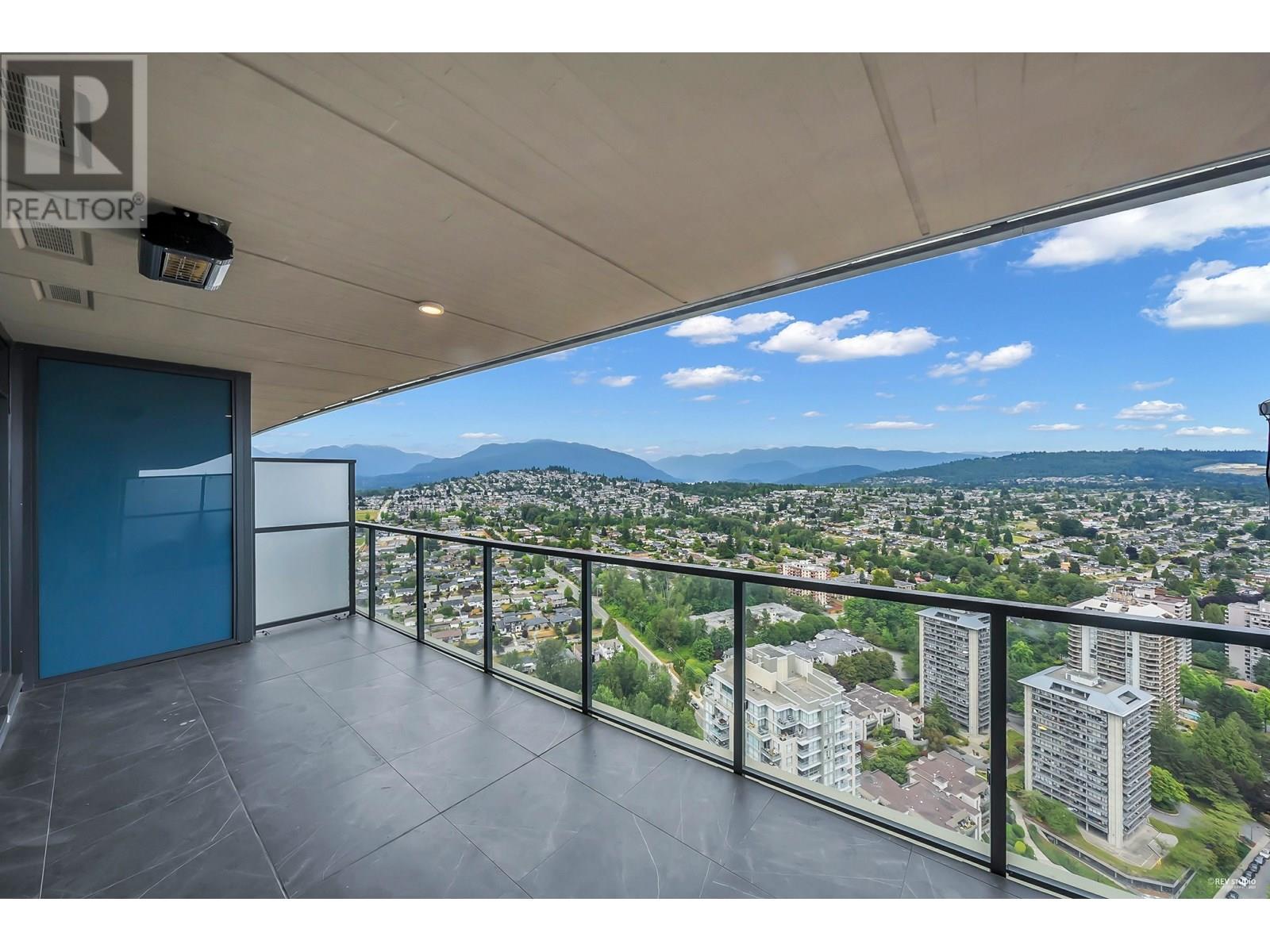 Photo 5 of 4504 4880 Lougheed Highway, Burnaby BC