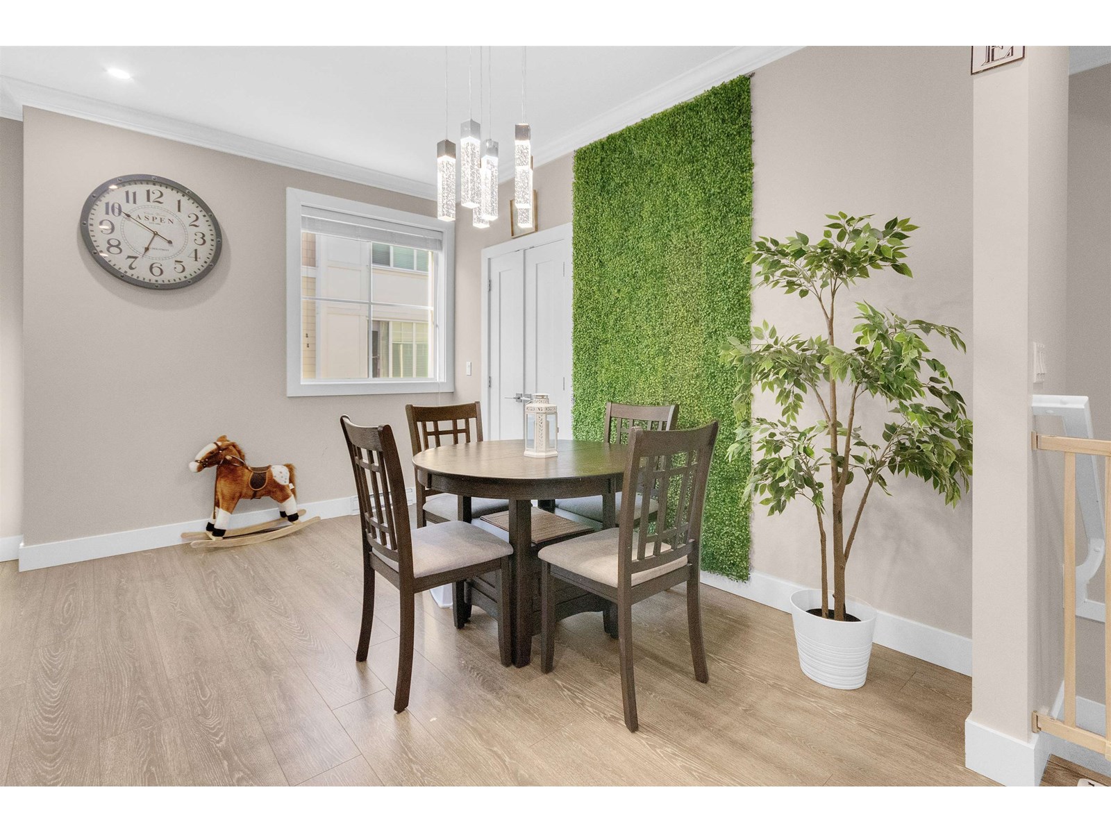 Photo 10 of 10 7056 192 Street, Surrey BC