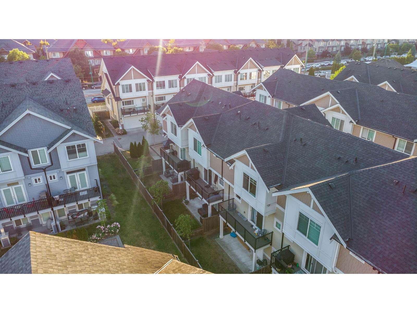 Photo 27 of 10 7056 192 Street, Surrey BC