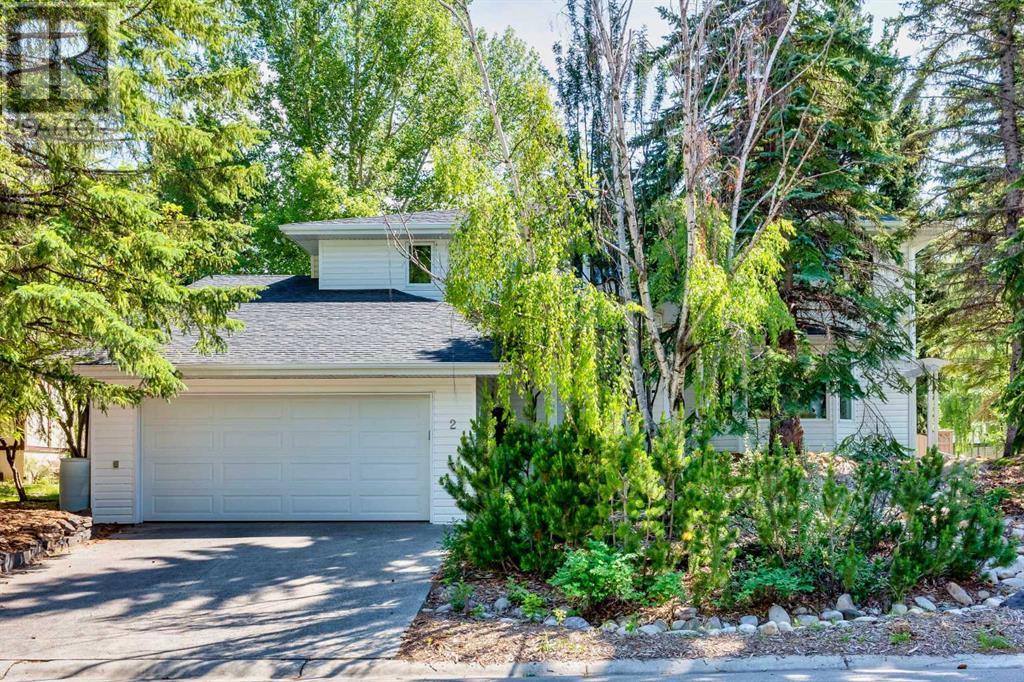 Single Family House for Sale in  Varston Place NW Varsity Calgary 