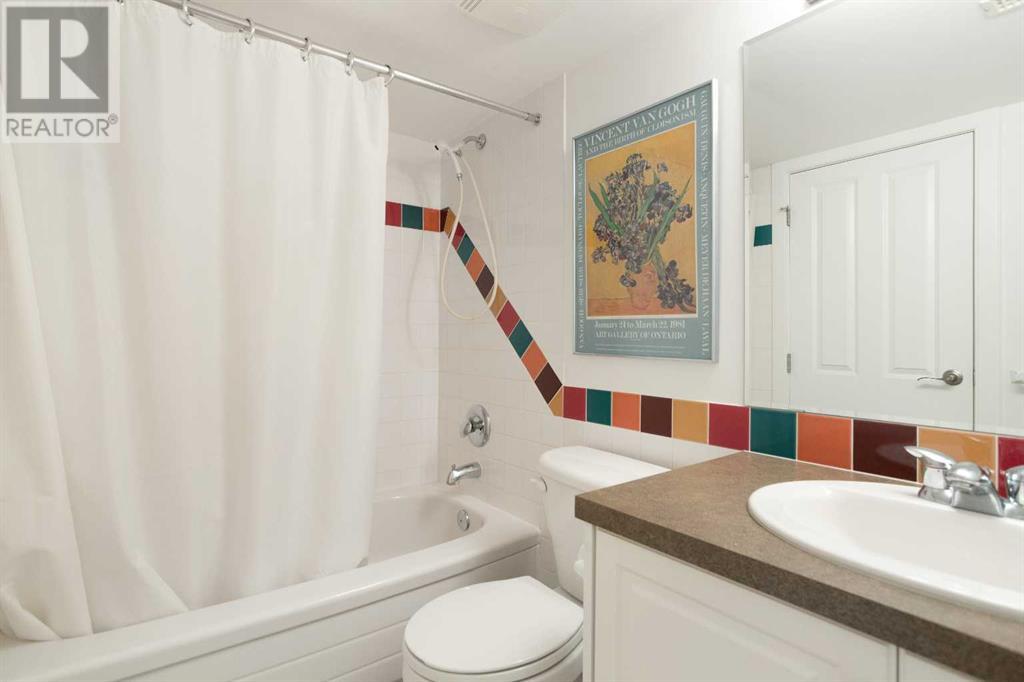 Single Family House for Sale in  Varston Place NW Varsity Calgary 