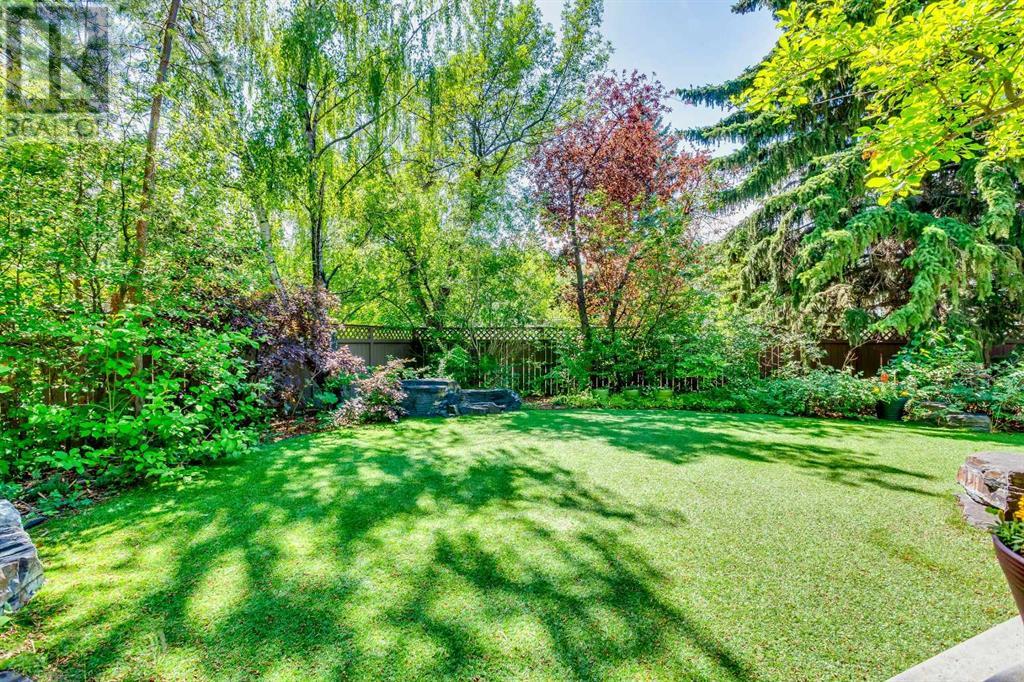 Single Family House for Sale in  Varston Place NW Varsity Calgary 