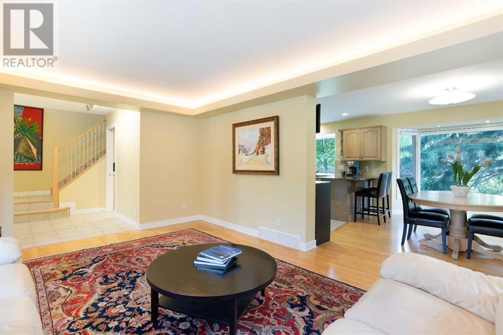 Single Family House for Sale in  Varston Place NW Varsity Calgary 