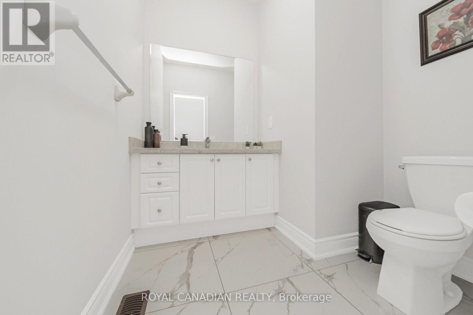 Photo 22 of 1531 Mendelson Heights, Milton ON