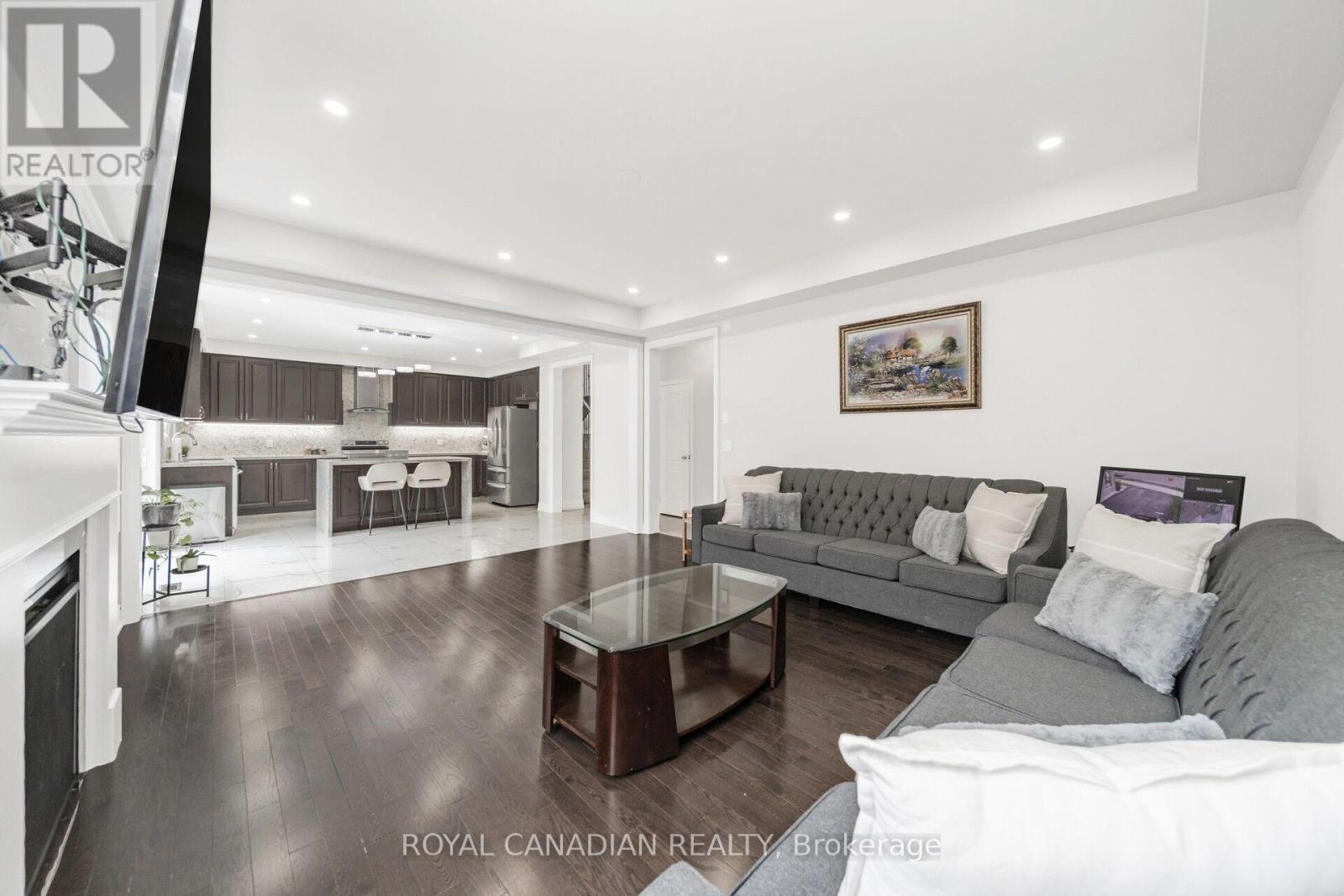 Photo 41 of 1531 Mendelson Heights, Milton ON