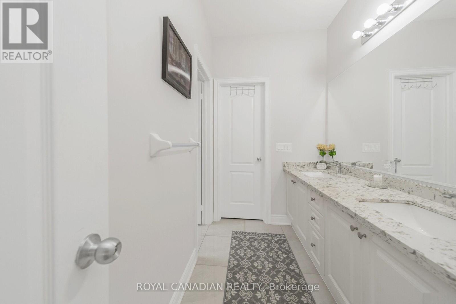 Photo 25 of 1531 Mendelson Heights, Milton ON