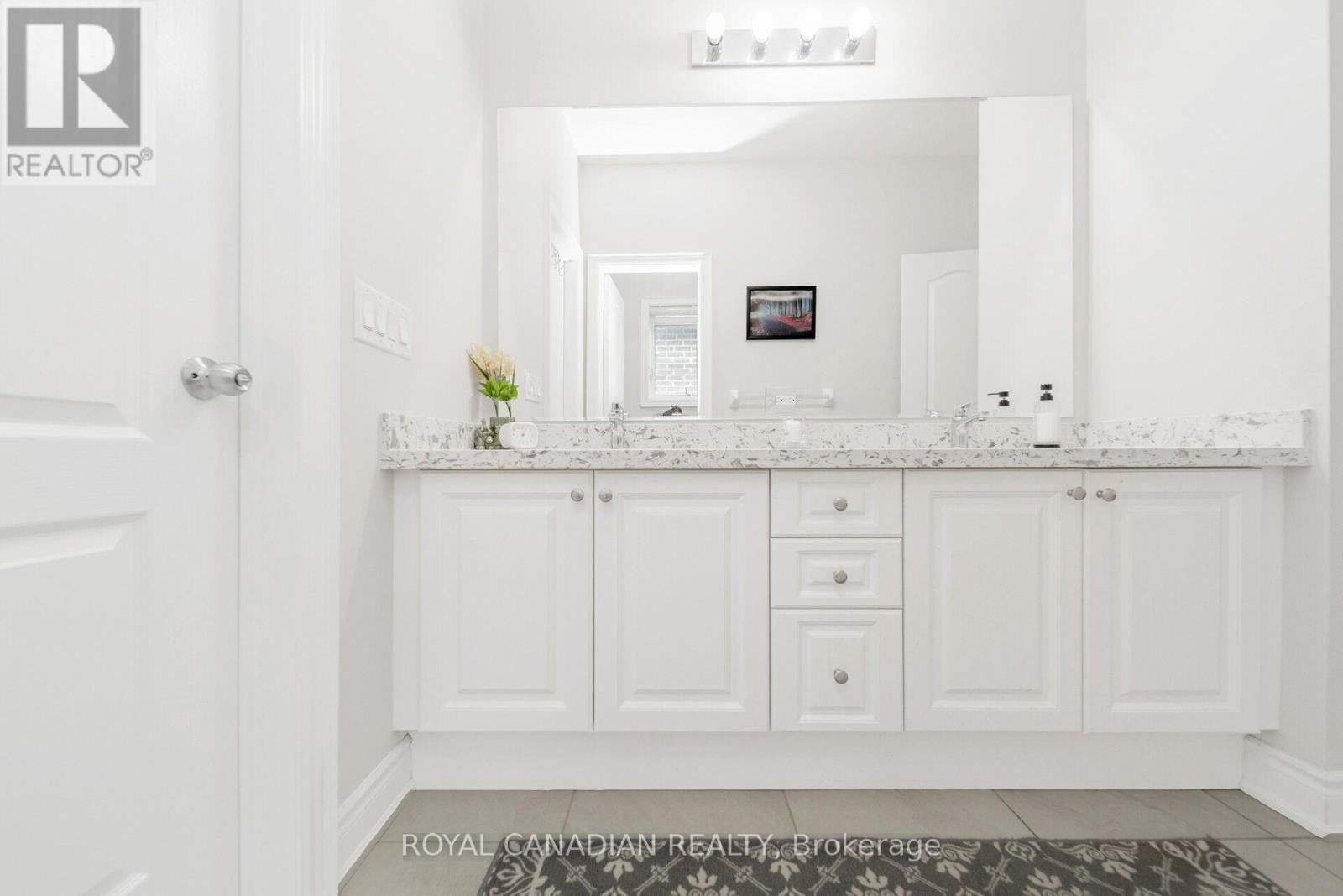 Photo 42 of 1531 Mendelson Heights, Milton ON